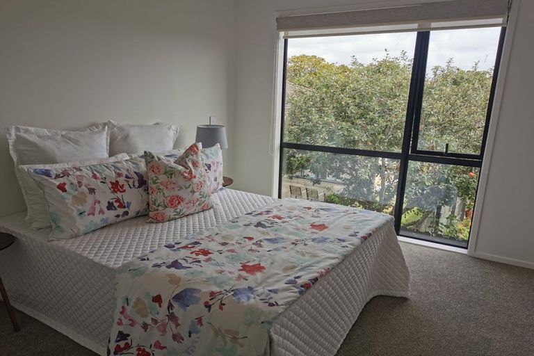 Photo of property in 4/47a Huntington Drive, Huntington Park, Auckland, 2013