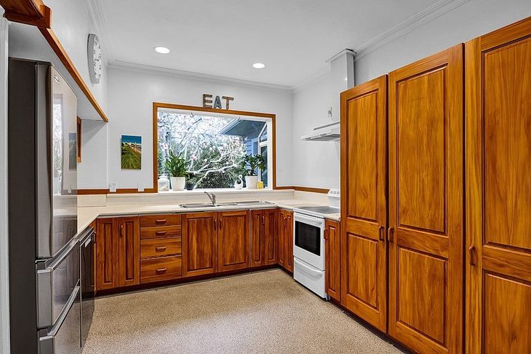 Photo of property in 7 Raiomiti Street, Fitzroy, New Plymouth, 4312