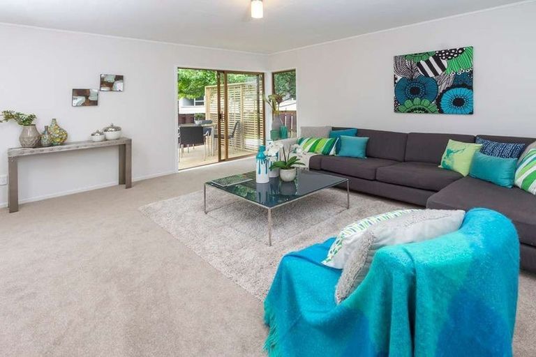 Photo of property in 1/46 Archmillen Avenue, Pakuranga Heights, Auckland, 2010