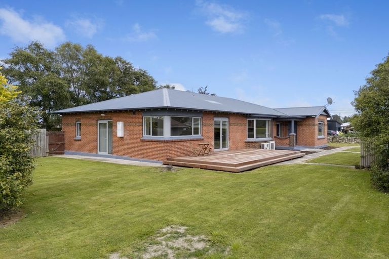 Photo of property in 5 Stewart Road, Milton, 9220