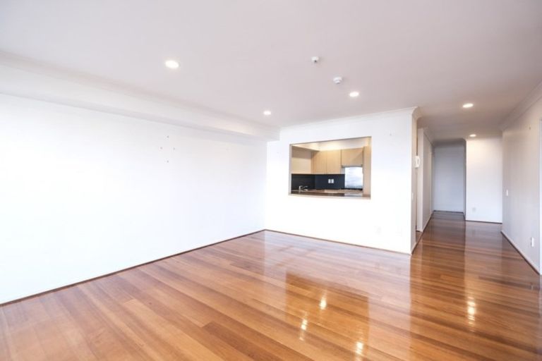 Photo of property in 3a/10 Augustus Terrace, Parnell, Auckland, 1052