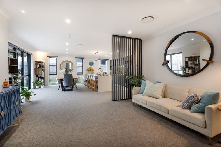 Photo of property in 52 Atherton Terrace, Churton Park, Wellington, 6037