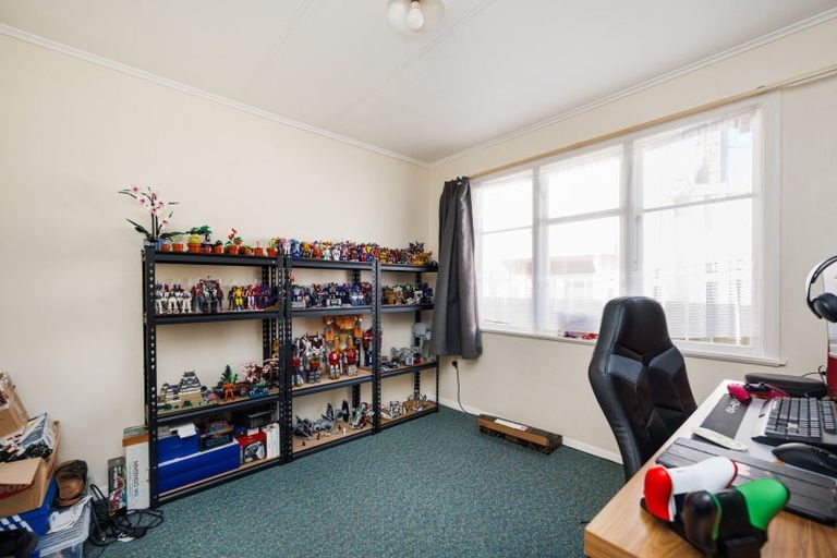 Photo of property in 2/106 Linton Street, West End, Palmerston North, 4410