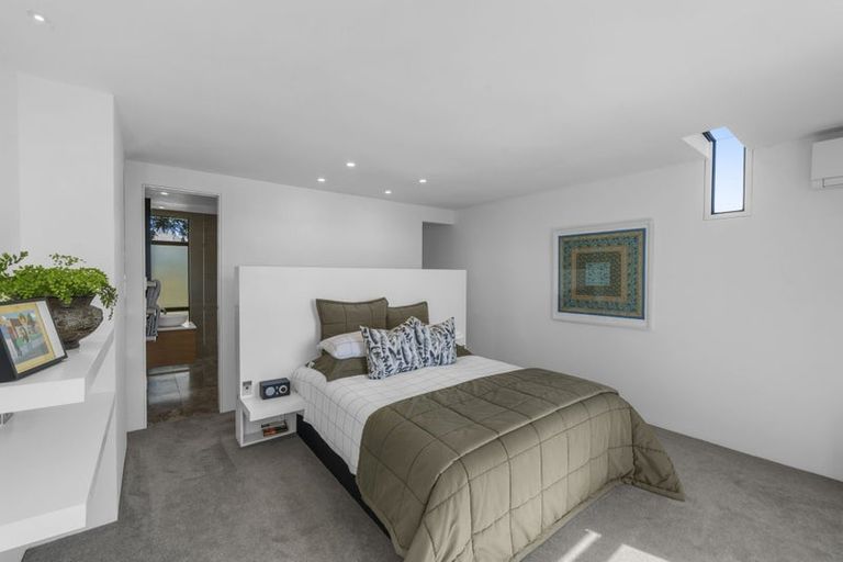 Photo of property in 100 Glandovey Road, Fendalton, Christchurch, 8052