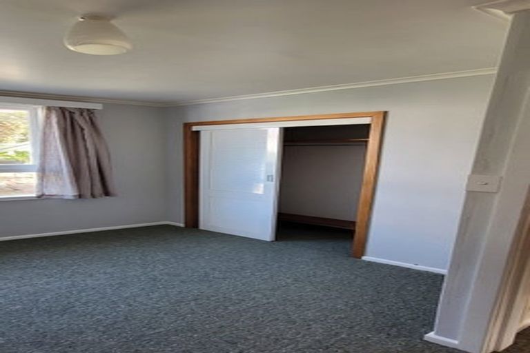 Photo of property in 8 Kitchener Terrace, Moturoa, New Plymouth, 4310
