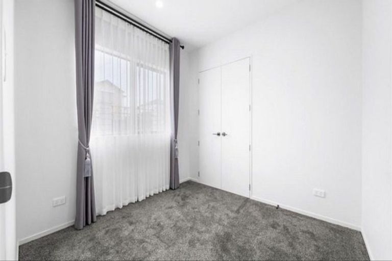 Photo of property in 57 Drumbuoy Drive, Flat Bush, Auckland, 2019