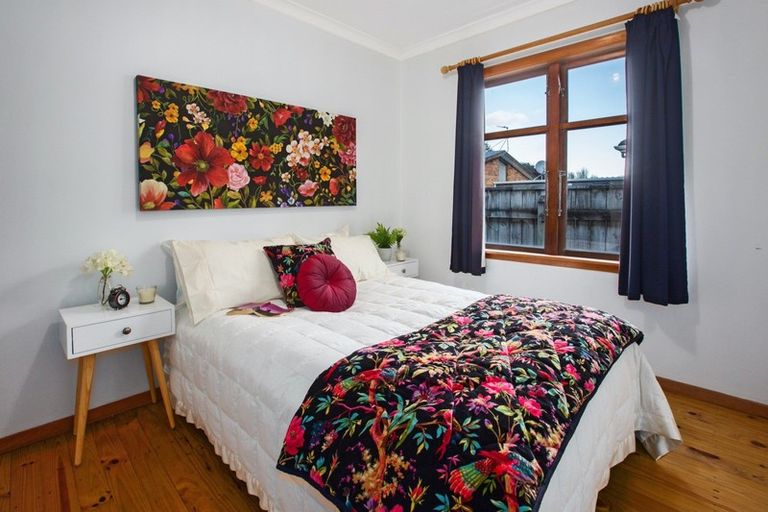 Photo of property in 312 Main Road, Tawa, Wellington, 5028