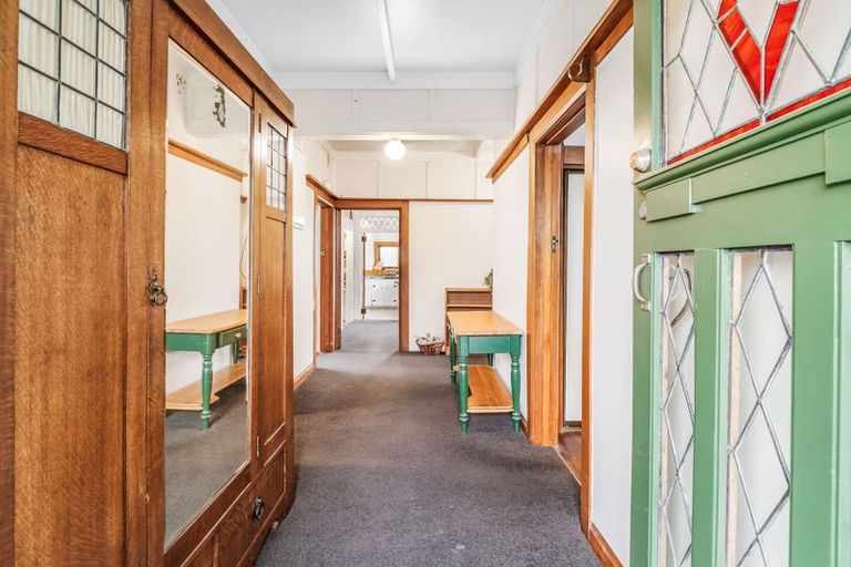 Photo of property in 8 Chelwood Street, Takaro, Palmerston North, 4412