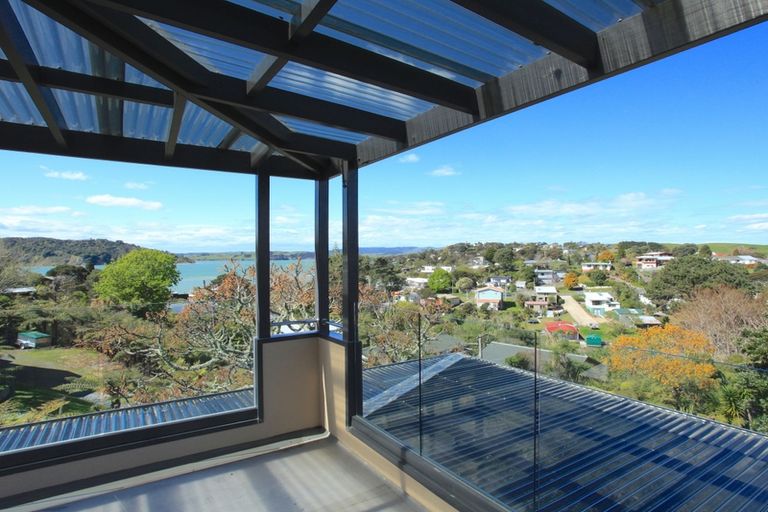 Photo of property in 17 Cambrae Road, Raglan, 3225