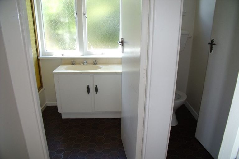 Photo of property in 2/125 Station Road, Papatoetoe, Auckland, 2025