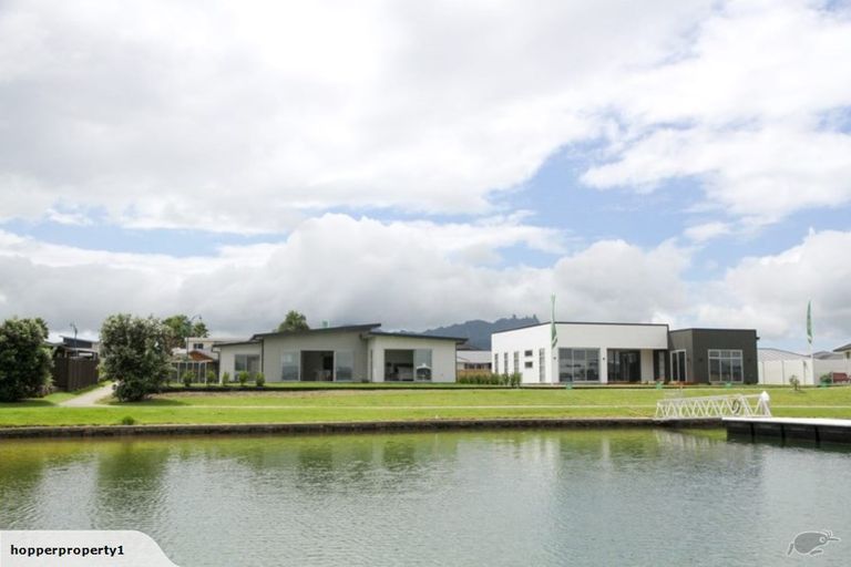 Photo of property in 6 Poaka Place, One Tree Point, 0118