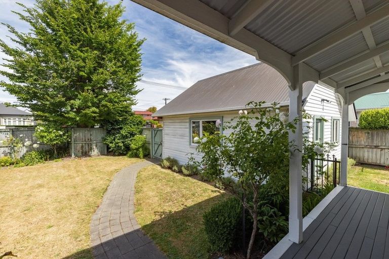 Photo of property in 25 Mays Road, St Albans, Christchurch, 8052