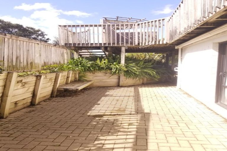 Photo of property in 2 Corric Hill, Torbay, Auckland, 0630