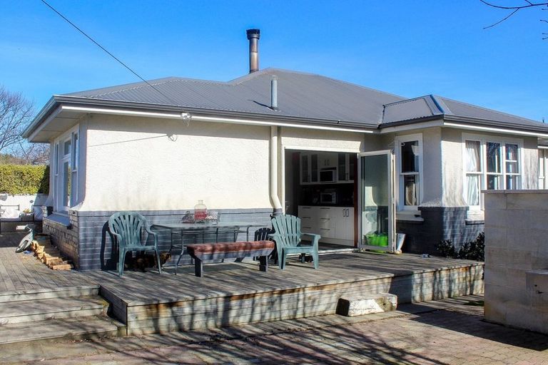 Photo of property in 1 Airedale Road, Weston, Oamaru, 9401