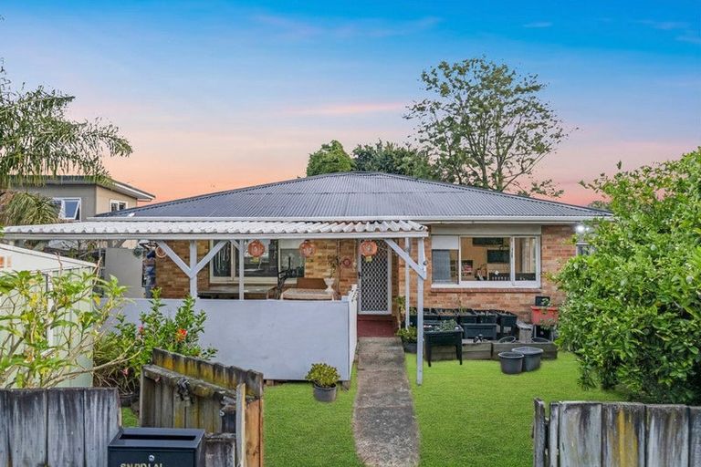 Photo of property in 74 Weymouth Road, Manurewa, Auckland, 2102