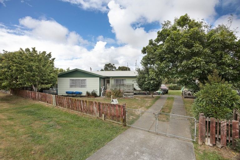 Photo of property in 36 Potaka Street, Marton, 4710
