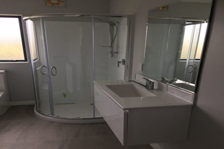 Photo of property in 160 Milne Drive, Paraparaumu, 5032