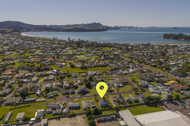 Photo of property in 17 Endeavour Close, Whitianga, 3510