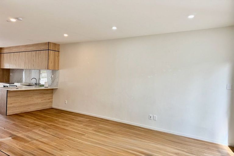 Photo of property in 32 Korokio Lane, Henderson, Auckland, 0612