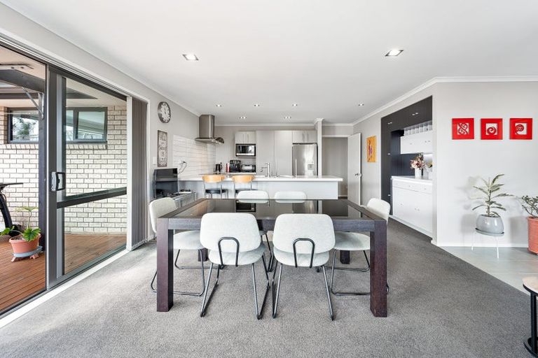 Photo of property in 19 Barwick Place, Stanmore Bay, Whangaparaoa, 0932