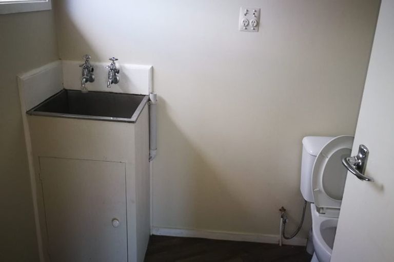 Photo of property in 5 Sari Place, Massey, Auckland, 0614