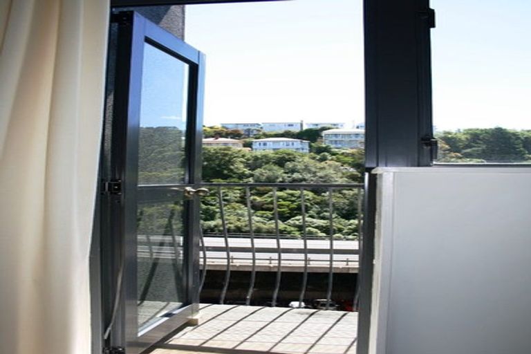 Photo of property in Terrace Garden Apartments, 6c/120 The Terrace, Wellington Central, Wellington, 6011