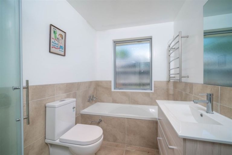 Photo of property in 2 Mimosa Lane, Yaldhurst, Christchurch, 8042