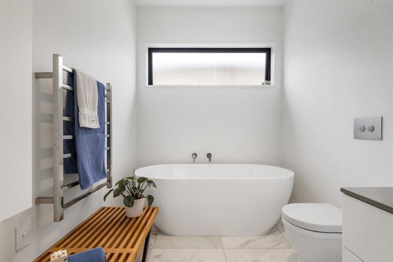 Photo of property in 2a Arthur Crescent, Hauraki, Auckland, 0622