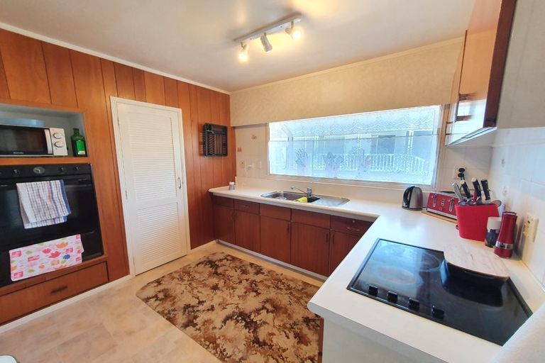 Photo of property in 57 Ray Small Drive, Pahurehure, Papakura, 2113