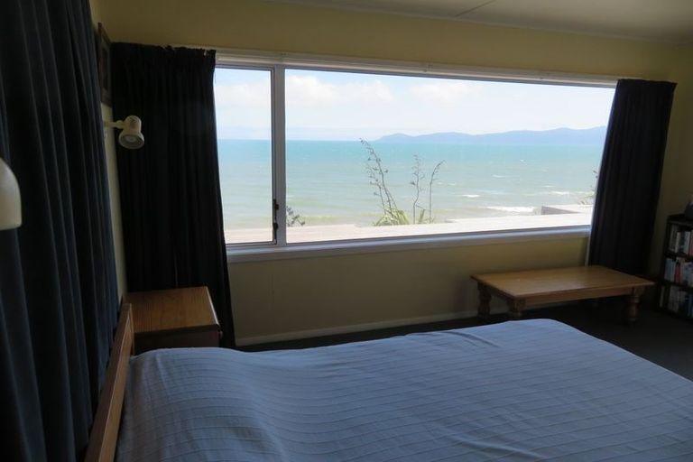 Photo of property in 74 The Esplanade, Raumati South, Paraparaumu, 5032