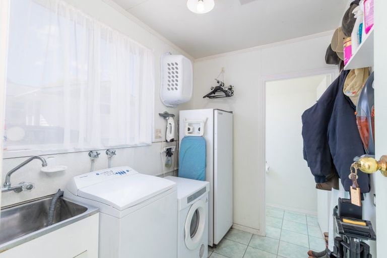 Photo of property in 7 Snell Grove, Clouston Park, Upper Hutt, 5018