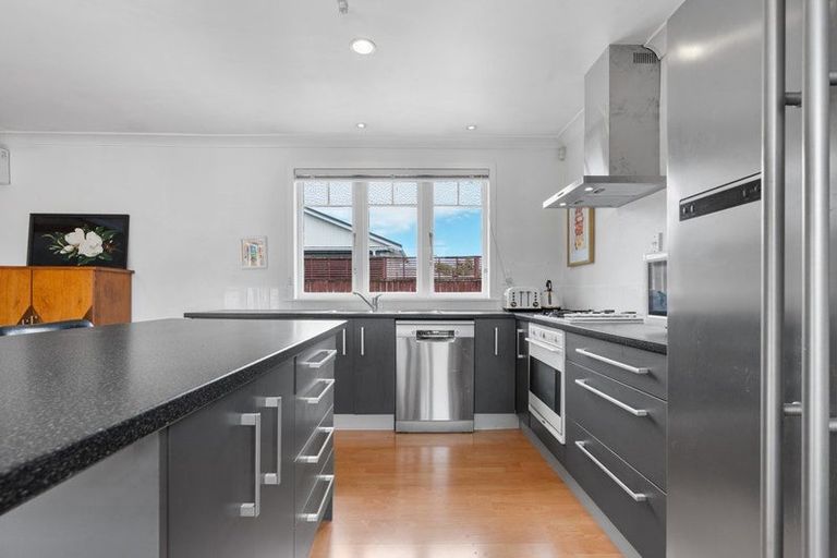 Photo of property in 23 Claude Street, Fairfield, Hamilton, 3214