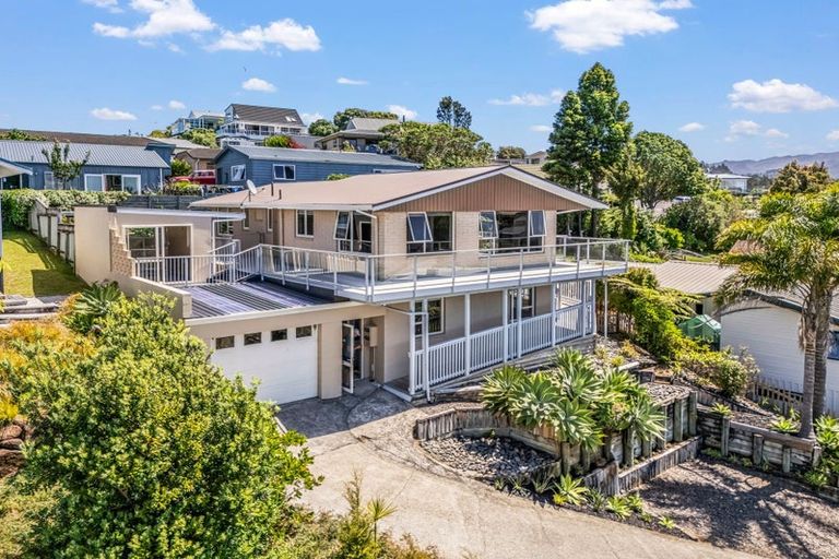 Photo of property in 5 Pine Grove, Tairua, 3508
