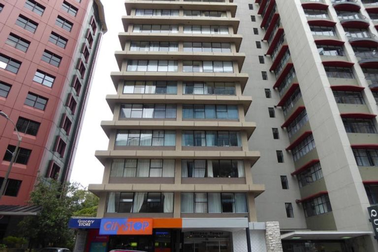 Photo of property in Terrace Tower Apartments, 9f/126 The Terrace, Wellington Central, Wellington, 6011