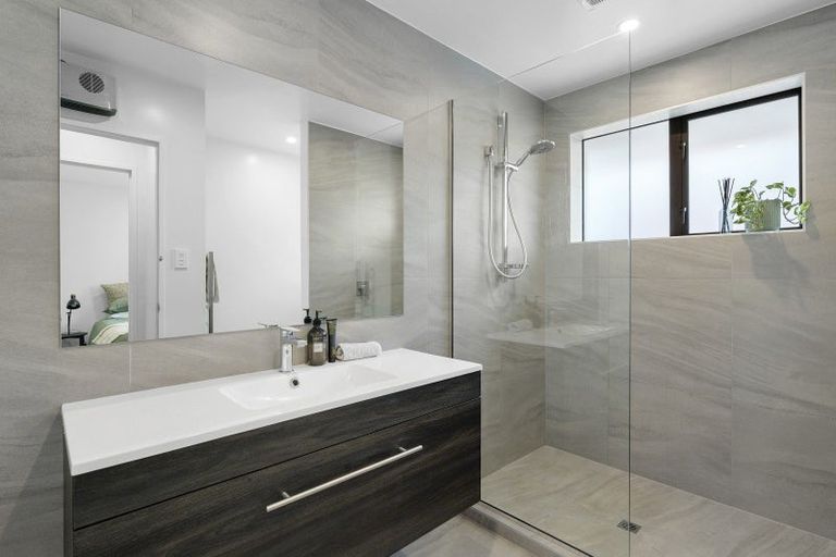 Photo of property in 2/60a Somme Street, St Albans, Christchurch, 8014