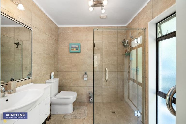 Photo of property in 35 Links View Drive, Omokoroa, 3114