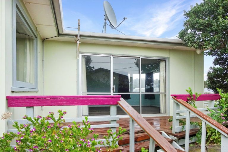 Photo of property in 35 Ruanui Street, Himatangi Beach, Foxton, 4891