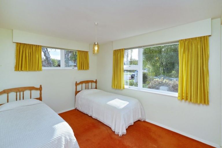 Photo of property in 31 Waiau Street, Cracroft, Christchurch, 8025