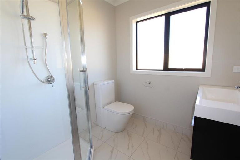 Photo of property in 22 Southbrook Close, Glenview, Hamilton, 3206