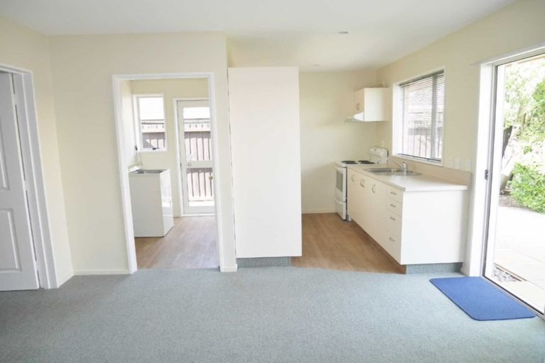 Photo of property in 3/44a Division Street, Riccarton, Christchurch, 8041