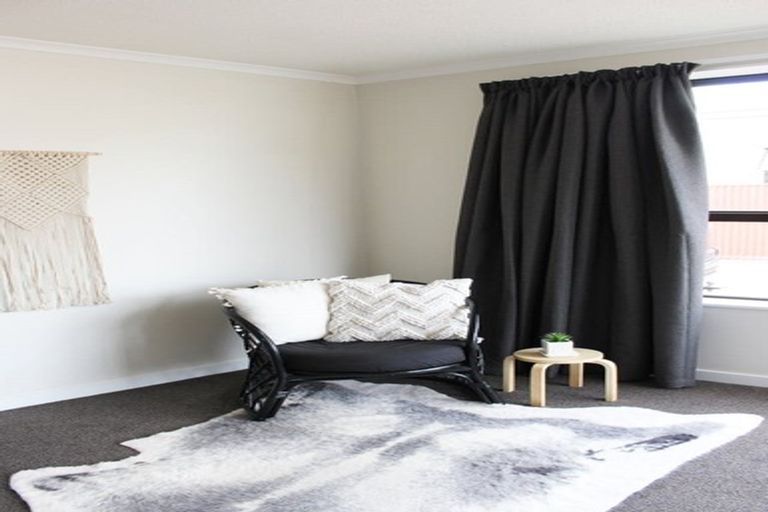 Photo of property in 3a Henry Street, Ebdentown, Upper Hutt, 5018