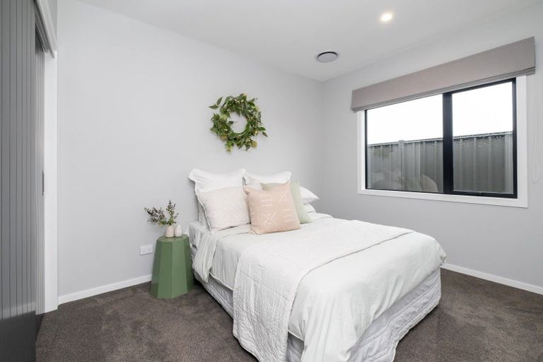 Photo of property in 63 Oak Road, Poraiti, Napier, 4112