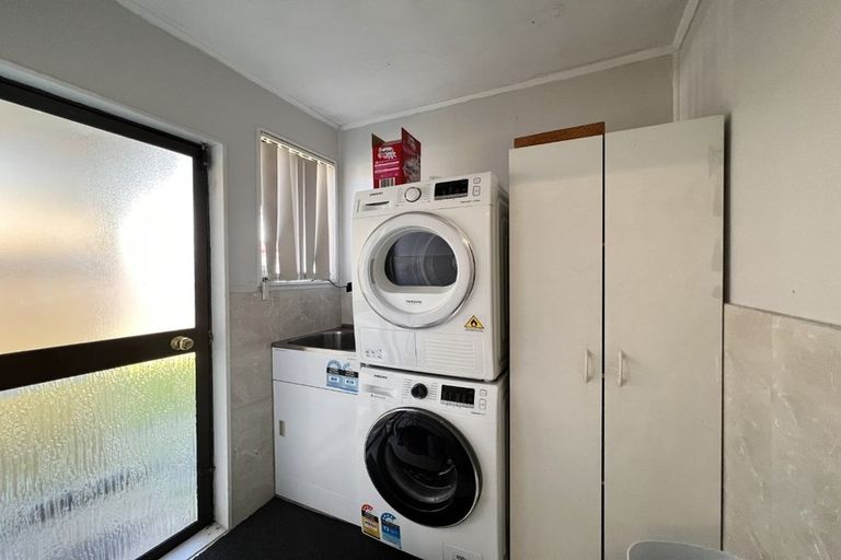 Photo of property in 3/48 Taitimu Drive, Weymouth, Auckland, 2103