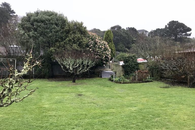 Photo of property in 83 Oxford Street, Tawa, Wellington, 5028