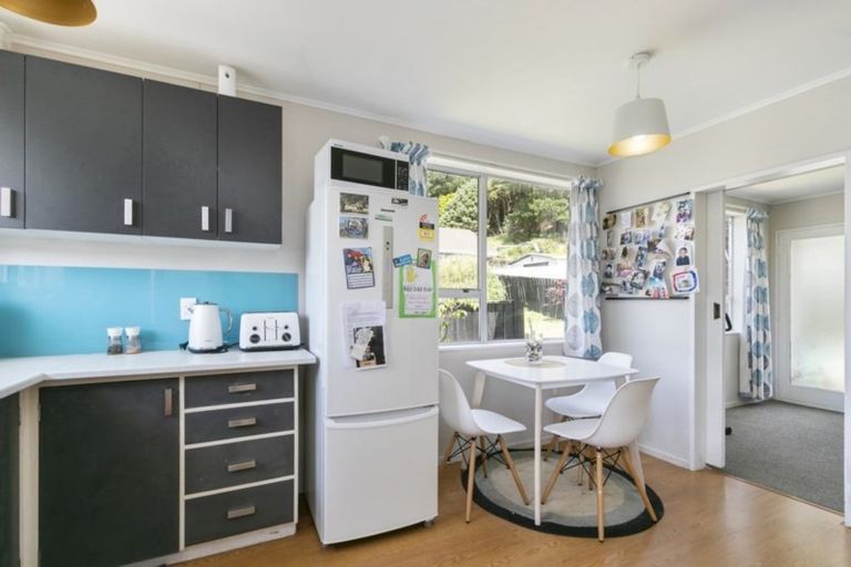 Photo of property in 2/47 Stockdale Street, Wainuiomata, Lower Hutt, 5014