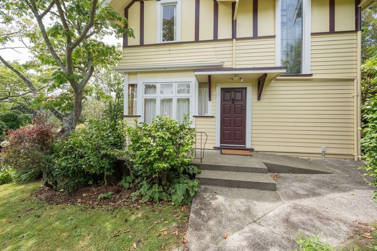 Photo of property in 1 Waimea Road, Nelson South, Nelson, 7010