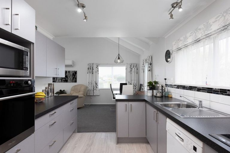 Photo of property in 18 Shirtliff Street, Riversdale, Blenheim, 7201