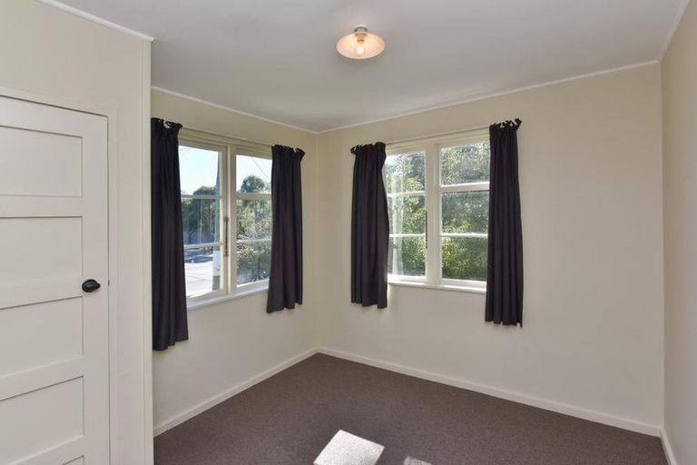 Photo of property in 25 Auburn Avenue, Upper Riccarton, Christchurch, 8041