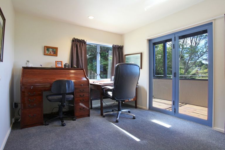 Photo of property in 17 Cambrae Road, Raglan, 3225