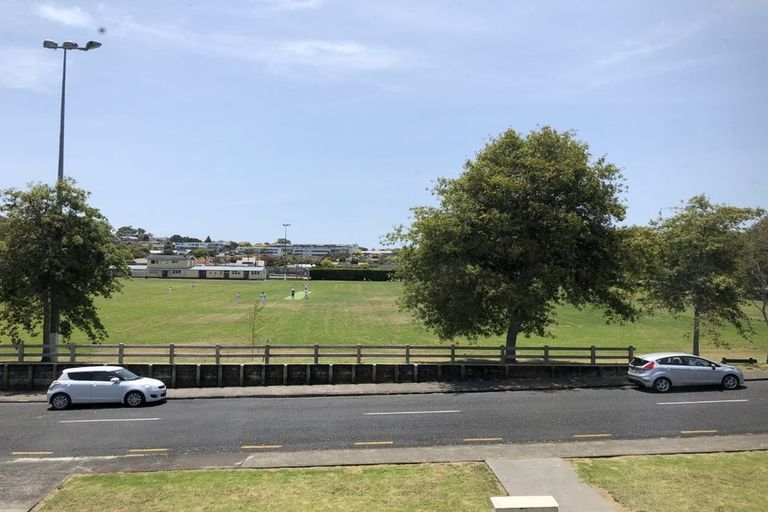 Photo of property in 2/101 Nelson Street, Howick, Auckland, 2014